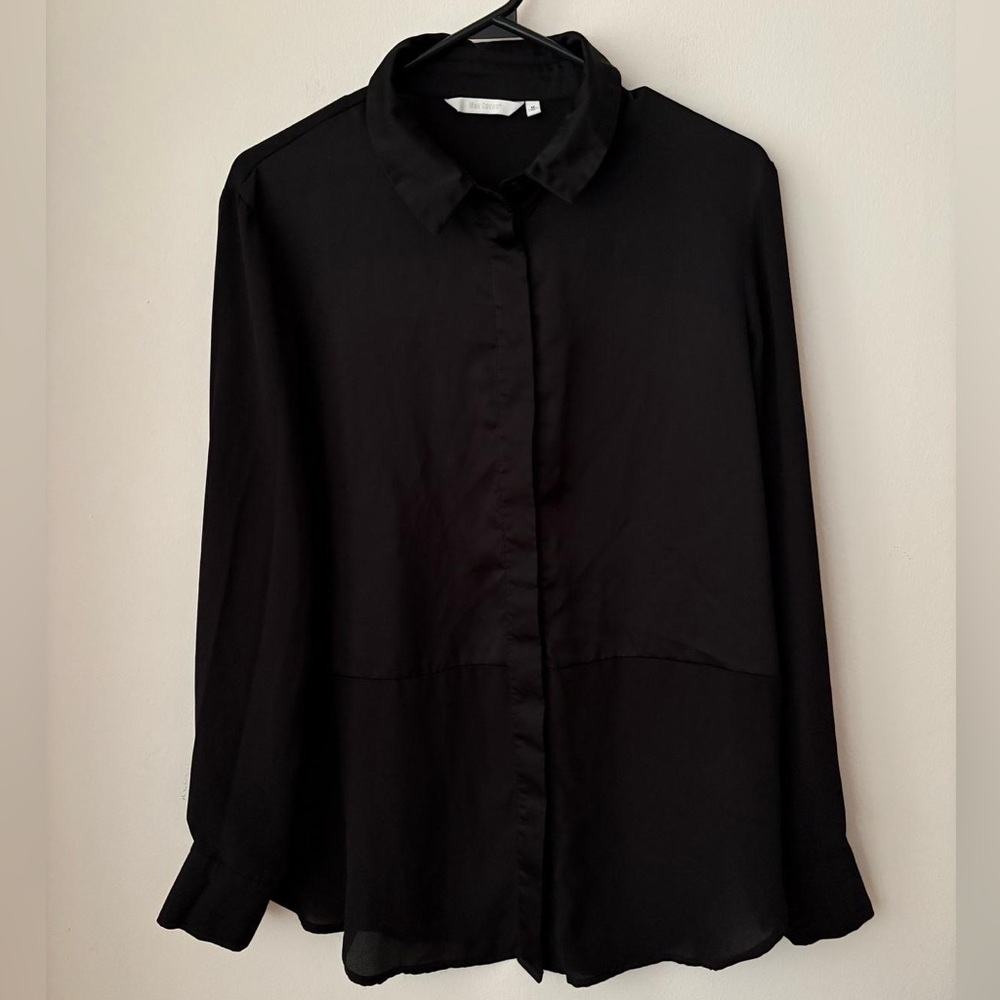 Max Cocos Elegant Black Button Down Shirt